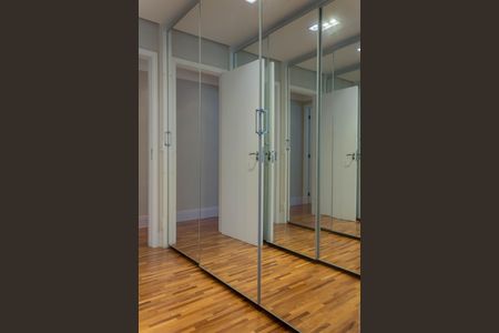 Apartamento à venda com 156m², 3 quartos e 3 vagas Apartamento à venda com 156m², 3 quartos e 3 vagasSuíte 1