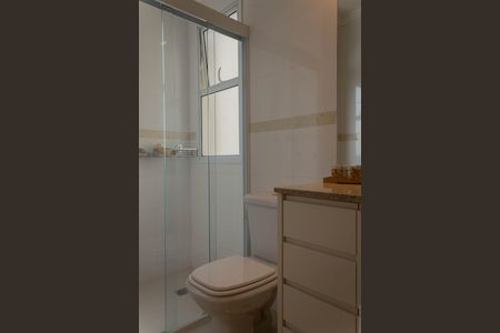 Apartamento à venda com 156m², 3 quartos e 3 vagas Apartamento à venda com 156m², 3 quartos e 3 vagasBanheiro da Suíte 2