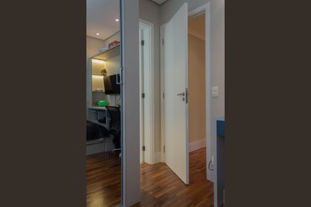 Apartamento à venda com 156m², 3 quartos e 3 vagas Apartamento à venda com 156m², 3 quartos e 3 vagasSuíte 2