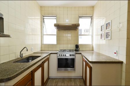 Apartamento para alugar com 72m², 2 quartos e 1 vaga Apartamento para alugar com 72m², 2 quartos e 1 vagaCozinha