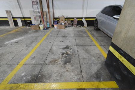 Apartamento para alugar com 72m², 2 quartos e 1 vaga Apartamento para alugar com 72m², 2 quartos e 1 vagaGaragem