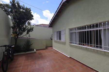Casa à venda com 190m², 3 quartos e 3 vagasQuintal - Casa 1