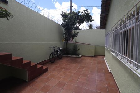 Casa à venda com 190m², 3 quartos e 3 vagasQuintal - Casa 1