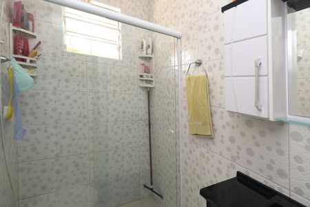 Casa à venda com 190m², 3 quartos e 3 vagasBanheiro - Casa 1