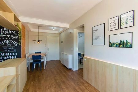 Apartamento à venda com 2 quartos, 60m² em Centro, Canoas