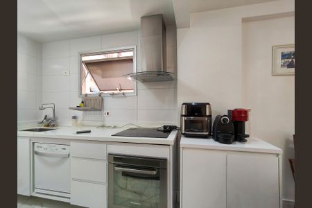 Apartamento à venda com 58m², 2 quartos e 1 vaga Apartamento à venda com 58m², 2 quartos e 1 vagaCozinha e Área de Serviço