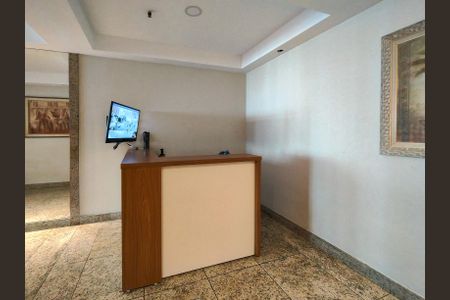 Apartamento à venda com 58m², 2 quartos e 1 vaga Apartamento à venda com 58m², 2 quartos e 1 vagaFachada e portaria