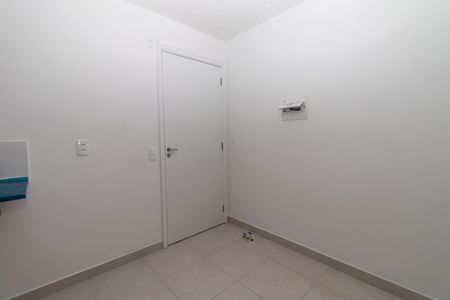 Sala de apartamento à venda com 2 quartos, 33m² em Parque Industrial Tomas Edson, São Paulo