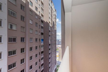 Vista da Varanda da Sala de apartamento à venda com 2 quartos, 33m² em Parque Industrial Tomas Edson, São Paulo