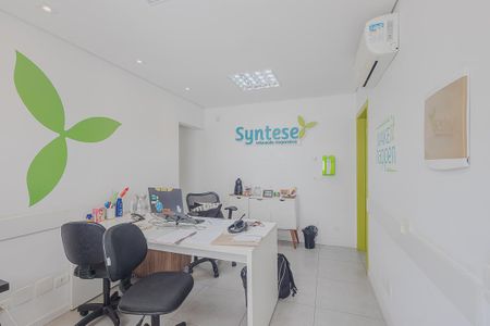 Casa à venda com 117m², 2 quartos e 1 vagaEscritório