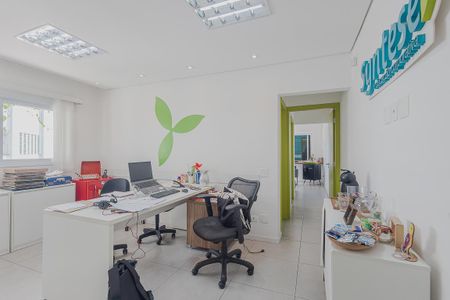 Casa à venda com 117m², 2 quartos e 1 vagaEscritório