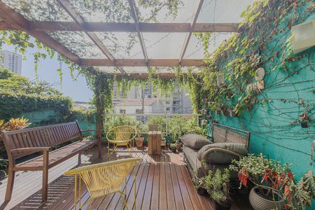 Varanda de casa à venda com 2 quartos, 117m² em Jardim das Bandeiras, São Paulo