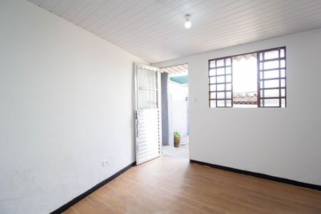 Sala de casa para alugar com 1 quarto, 100m² em Jardim Mariliza, São Paulo