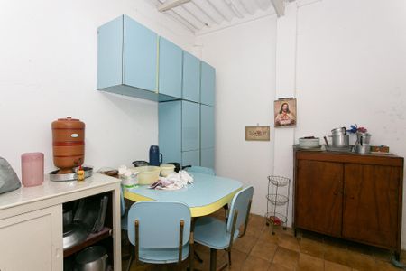 Casa à venda com 150m², 3 quartos e 1 vagaÁrea de Serviço