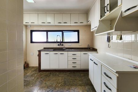 Apartamento à venda com 125m², 3 quartos e 2 vagasCozinha 