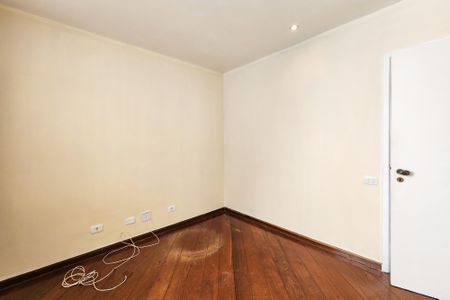 Apartamento à venda com 125m², 3 quartos e 2 vagasQuarto 2