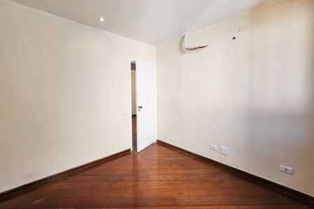 Apartamento à venda com 125m², 3 quartos e 2 vagasQuarto 2