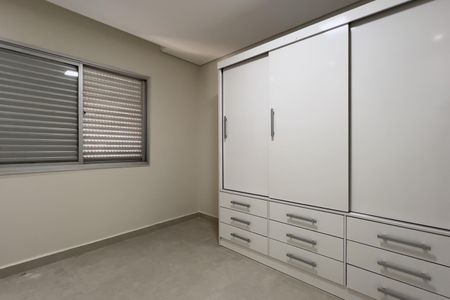 Apartamento à venda com 67m², 2 quartos e 1 vagaQuarto 2