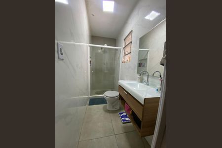 Banheiro de casa à venda com 2 quartos, 56m² em Penha, Rio de Janeiro