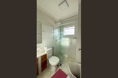 Apartamento para alugar com 57m², 2 quartos e 1 vaga Apartamento para alugar com 57m², 2 quartos e 1 vagaBanheiro da Suíte