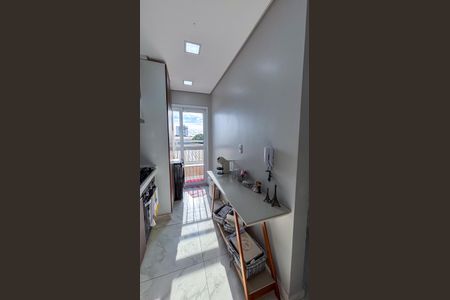 Apartamento para alugar com 57m², 2 quartos e 1 vaga Apartamento para alugar com 57m², 2 quartos e 1 vagaCozinha e Área de Serviço