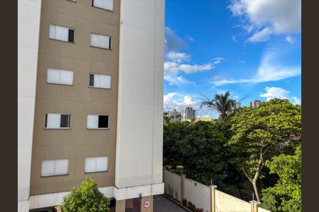 Apartamento para alugar com 57m², 2 quartos e 1 vaga Apartamento para alugar com 57m², 2 quartos e 1 vagaVista do Quarto 2