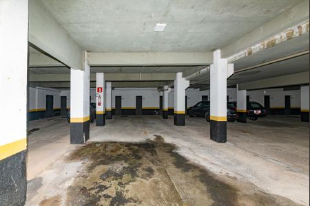 Apartamento à venda com 75m², 2 quartos e 2 vagas Apartamento à venda com 75m², 2 quartos e 2 vagasGaragem