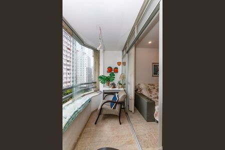 Apartamento à venda com 75m², 2 quartos e 2 vagas Apartamento à venda com 75m², 2 quartos e 2 vagasVaranda da Sala