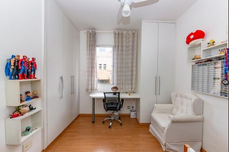 Apartamento à venda com 75m², 2 quartos e 2 vagas Apartamento à venda com 75m², 2 quartos e 2 vagasQuarto 2