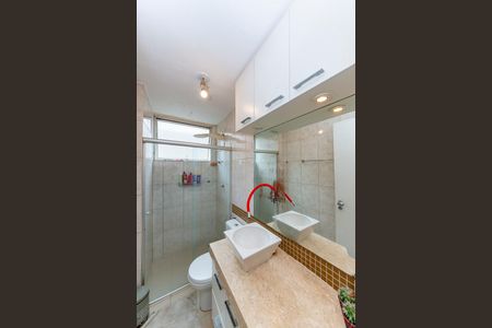 Apartamento à venda com 75m², 2 quartos e 2 vagas Apartamento à venda com 75m², 2 quartos e 2 vagasBanheiro Social