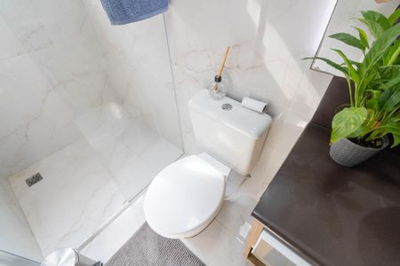 Casa para alugar com 360m², 4 quartos e 1 vaga Casa para alugar com 360m², 4 quartos e 1 vagaBanheiro Social