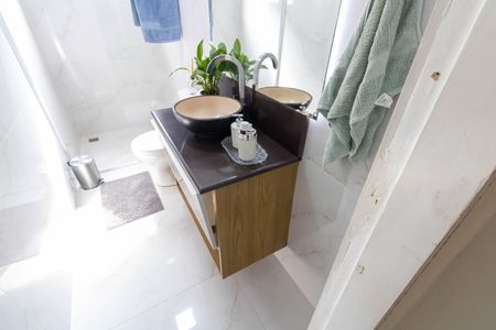 Casa para alugar com 360m², 4 quartos e 1 vaga Casa para alugar com 360m², 4 quartos e 1 vagaBanheiro Social