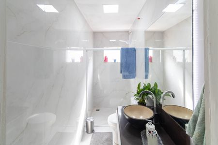 Casa para alugar com 360m², 4 quartos e 1 vaga Casa para alugar com 360m², 4 quartos e 1 vagaBanheiro Social