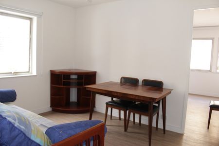 sala de apartamento para alugar com 1 quarto, 47m² em República, São Paulo