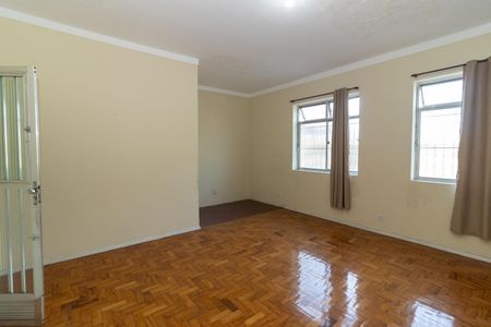 Sala de casa para alugar com 2 quartos, 70m² em Realengo, Rio de Janeiro