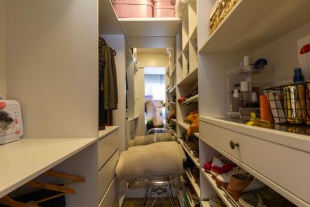 Apartamento à venda com 50m², 2 quartos e 1 vaga Apartamento à venda com 50m², 2 quartos e 1 vagaCloset