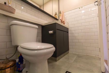 Apartamento à venda com 50m², 2 quartos e 1 vaga Apartamento à venda com 50m², 2 quartos e 1 vagaBanheiro