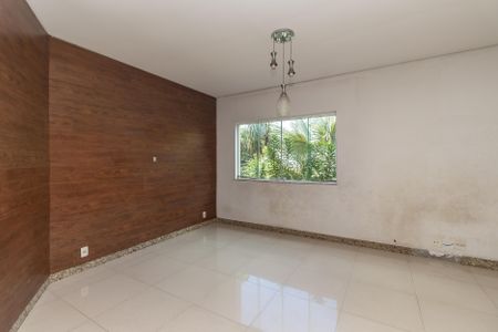 Sala de casa à venda com 3 quartos, 1040m² em Bandeirantes (pampulha), Belo Horizonte