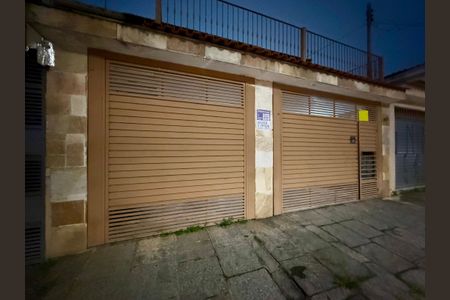 Casa para alugar com 200m², 3 quartos e 2 vagasFachada 