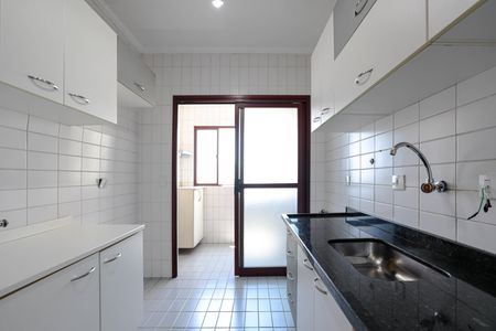 Apartamento para alugar com 92m², 3 quartos e 2 vagas Apartamento para alugar com 92m², 3 quartos e 2 vagasCozinha