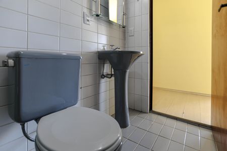 Apartamento para alugar com 92m², 3 quartos e 2 vagas Apartamento para alugar com 92m², 3 quartos e 2 vagasBanheiro