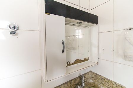 Casa de condomínio para alugar com 67m², 2 quartos e 1 vaga Casa de condomínio para alugar com 67m², 2 quartos e 1 vagaBanheiro