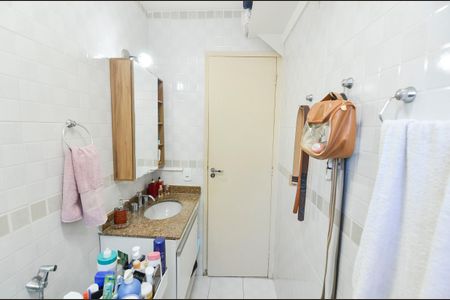 Apartamento à venda com 91m², 3 quartos e 1 vaga Apartamento à venda com 91m², 3 quartos e 1 vagaBanheiro da Suíte
