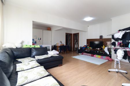 Apartamento à venda com 110m², 2 quartos e 1 vaga Apartamento à venda com 110m², 2 quartos e 1 vagaSala