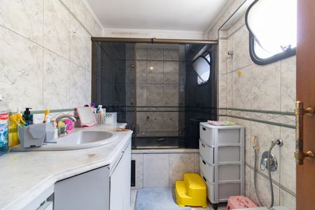 Apartamento à venda com 110m², 2 quartos e 1 vaga Apartamento à venda com 110m², 2 quartos e 1 vagaBanheiro da Suíte