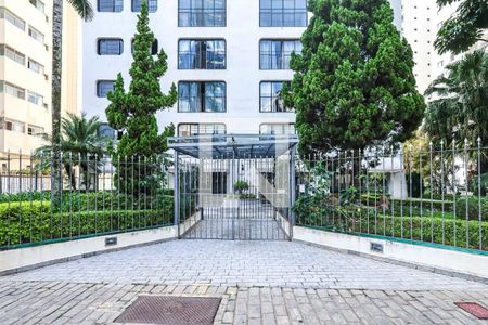 Apartamento à venda com 110m², 2 quartos e 1 vaga Apartamento à venda com 110m², 2 quartos e 1 vagaFachada