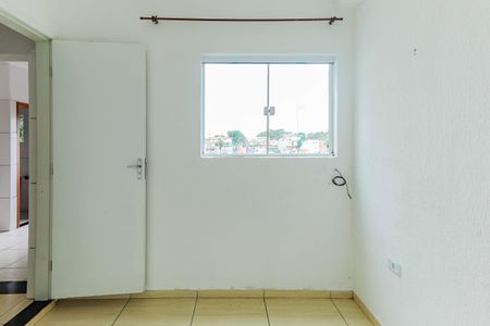 Quarto 1 de kitnet/studio para alugar com 2 quartos, 40m² em Vila Nova Alba, São Paulo