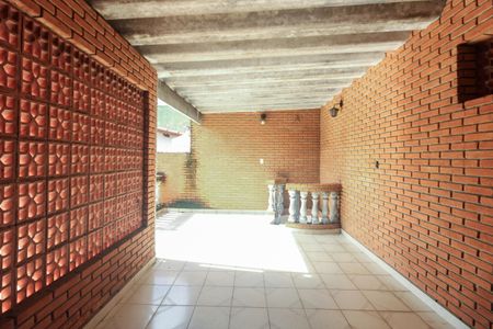 Casa para alugar com 180m², 3 quartos e 3 vagas Casa para alugar com 180m², 3 quartos e 3 vagasÁrea de Serviço e Terraço