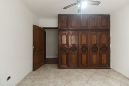 Casa para alugar com 180m², 3 quartos e 3 vagas Casa para alugar com 180m², 3 quartos e 3 vagasQuarto 2