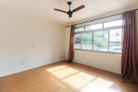 Casa para alugar com 180m², 3 quartos e 3 vagas Casa para alugar com 180m², 3 quartos e 3 vagasQuarto 1